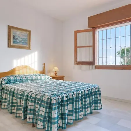 Villa San Juan De Capistrano Sleeps 5 Pool Air Con Nerja
