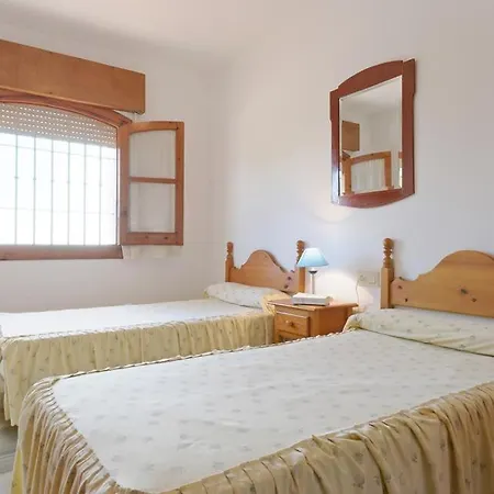 Villa San Juan De Capistrano Sleeps 5 Pool Air Con Nerja